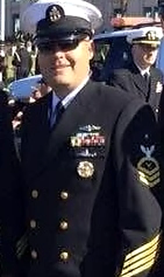 OC in U.S. Navy dress blues, retired Senior Chief